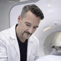 Dr. Hartmann